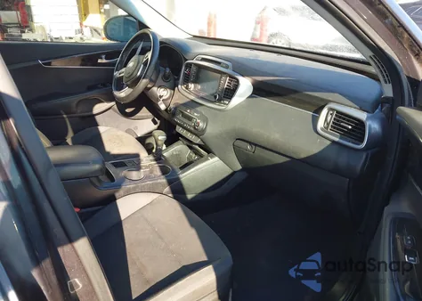 2019 Kia Sorento 2.4L Lx from USA, damaged, VIN 5XYPG4A3XKG553486